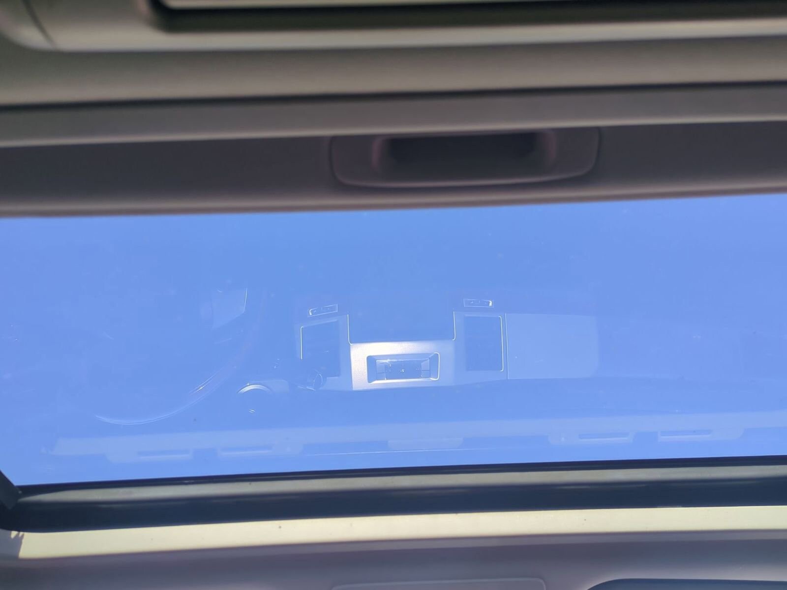 Thumbnail: 2012 Cadillac Escalade - 22