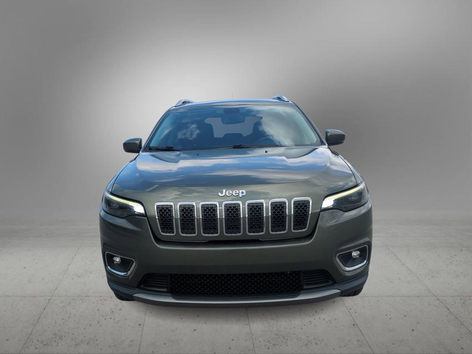 Thumbnail: 2019 Jeep Cherokee - 3