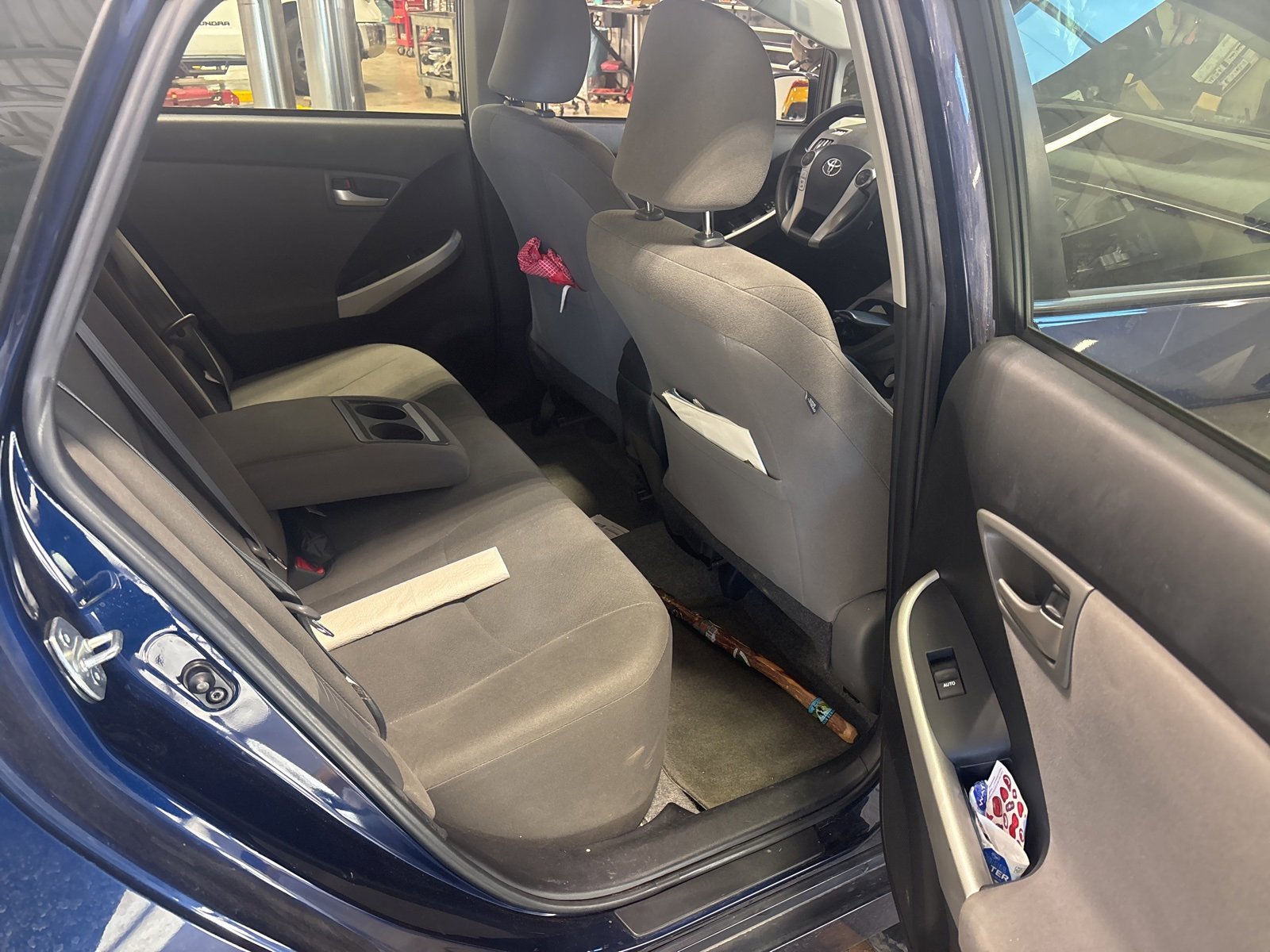 Thumbnail: 2015 Toyota Prius - 13