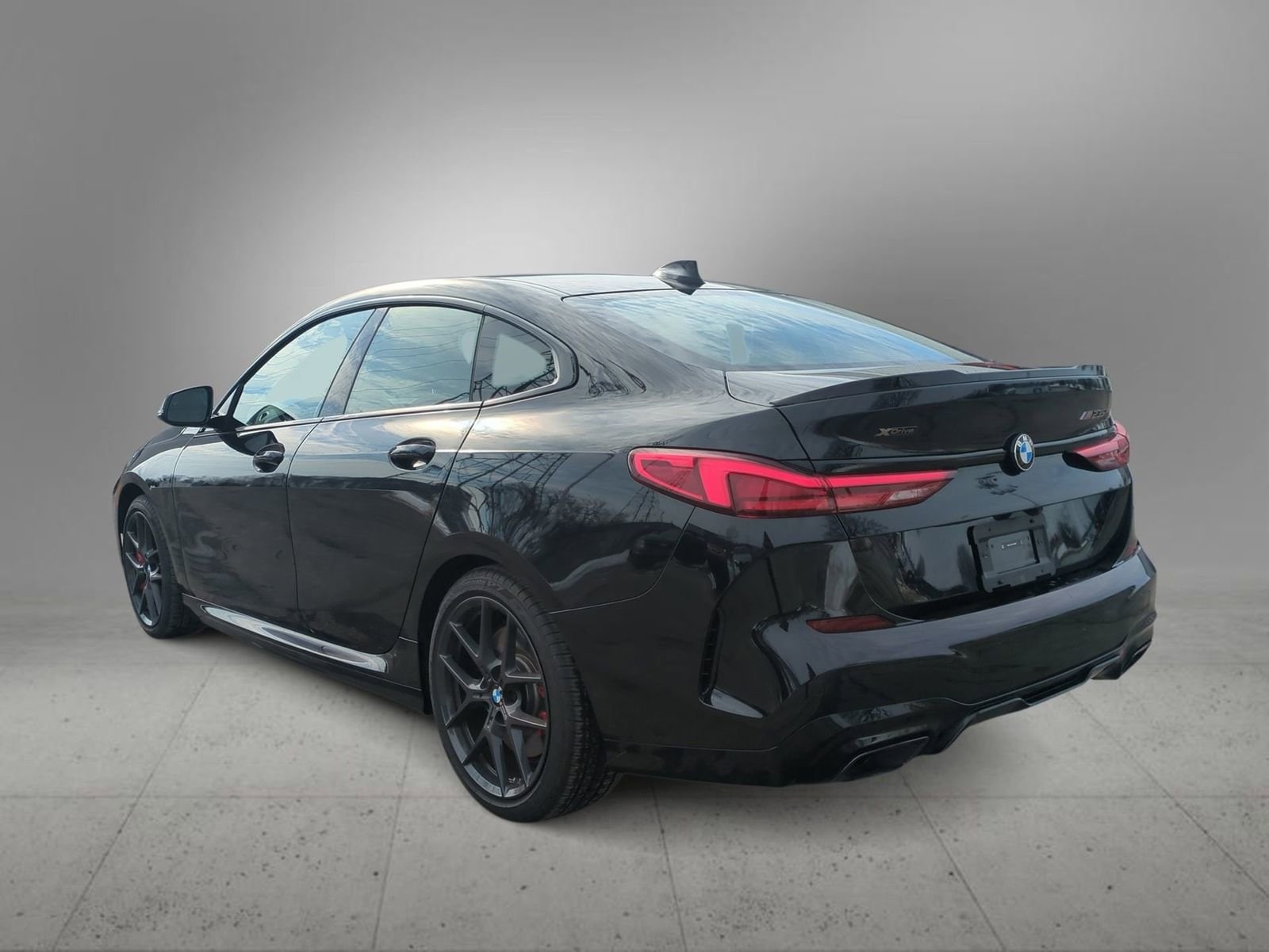 Thumbnail: 2024 BMW 2 Series - 6