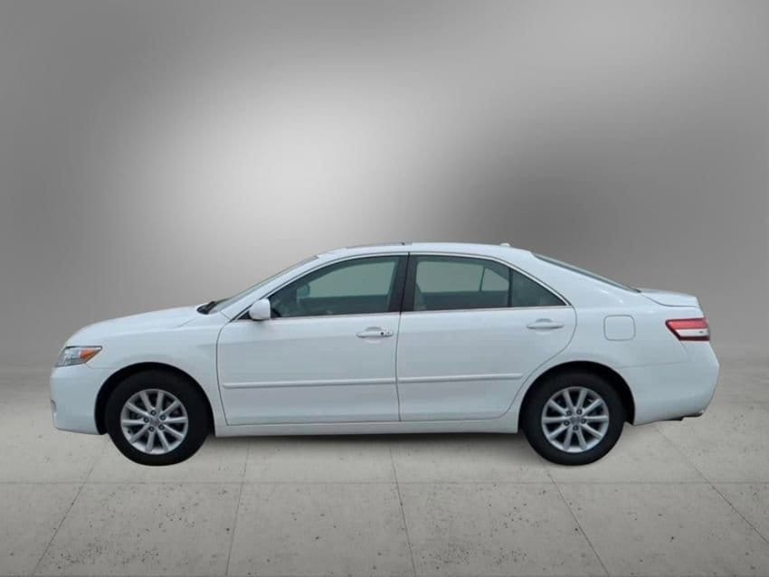 2010 Toyota Camry XLE 5