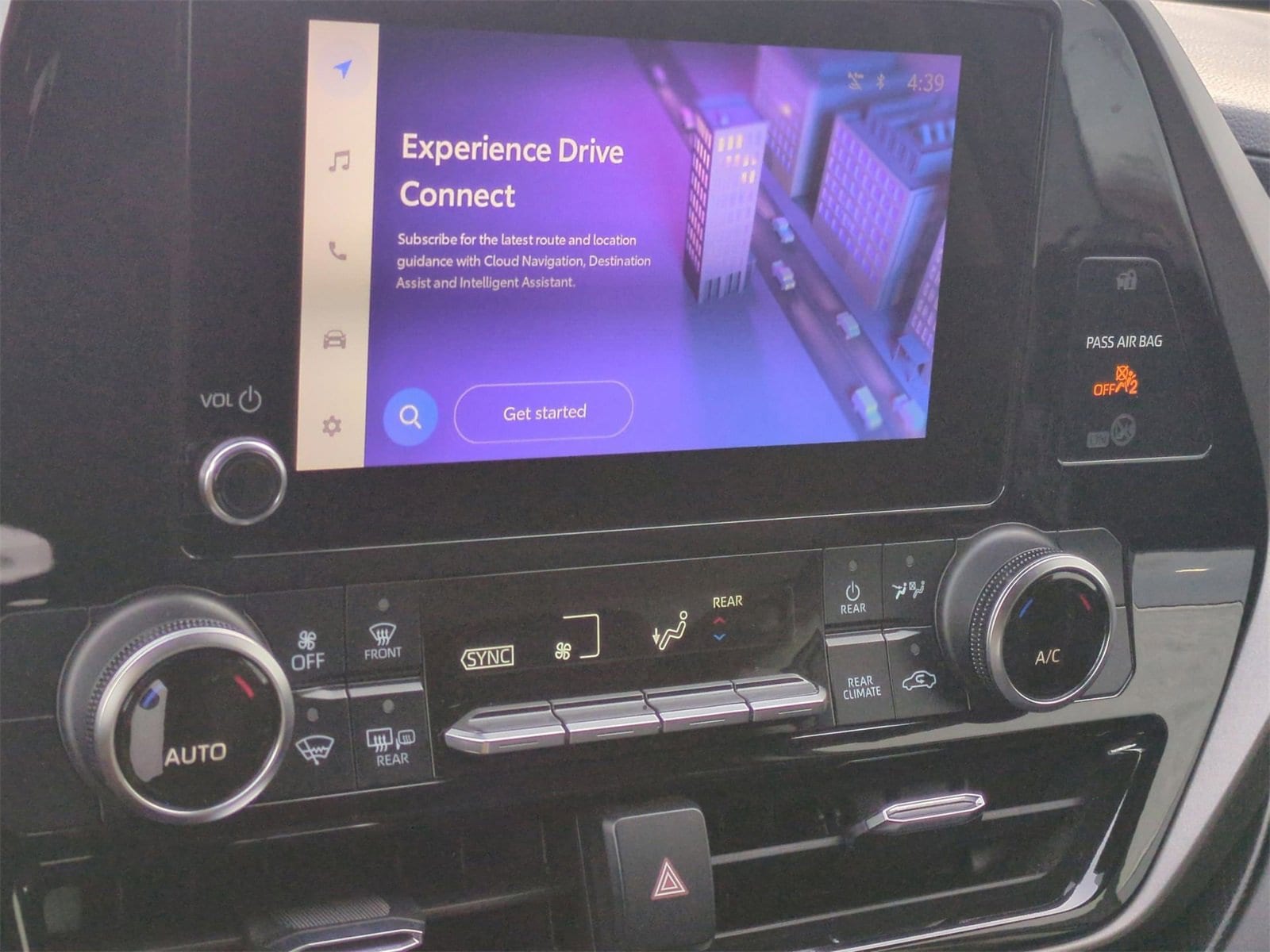 Thumbnail: 2023 Toyota Highlander - 27