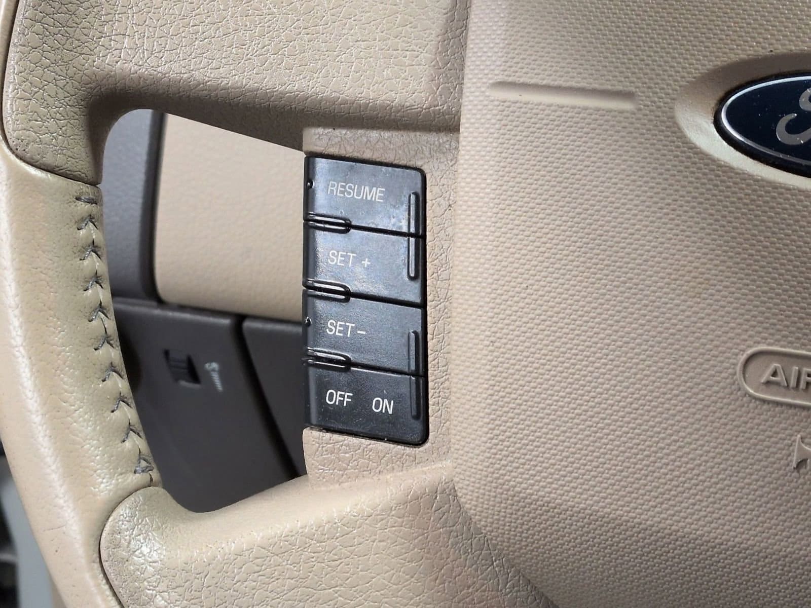 Thumbnail: 2007 Ford Edge - 23