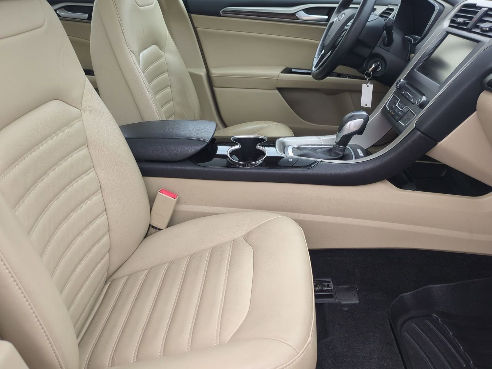 Thumbnail: 2016 Ford Fusion - 23