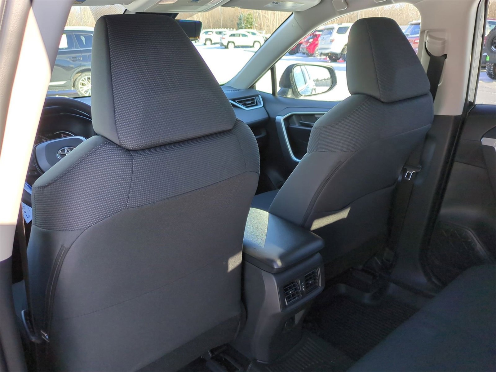 Thumbnail: 2025 Toyota RAV4 - 18