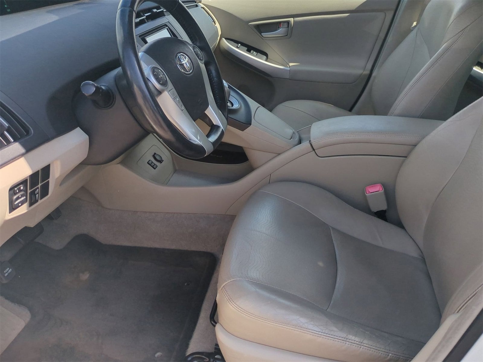 Thumbnail: 2010 Toyota Prius - 16