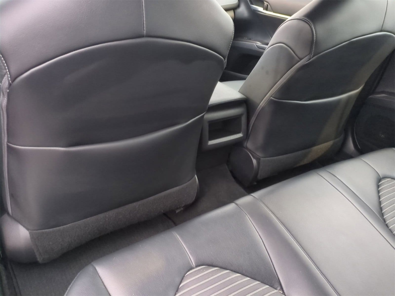 Thumbnail: 2021 Toyota Camry - 18