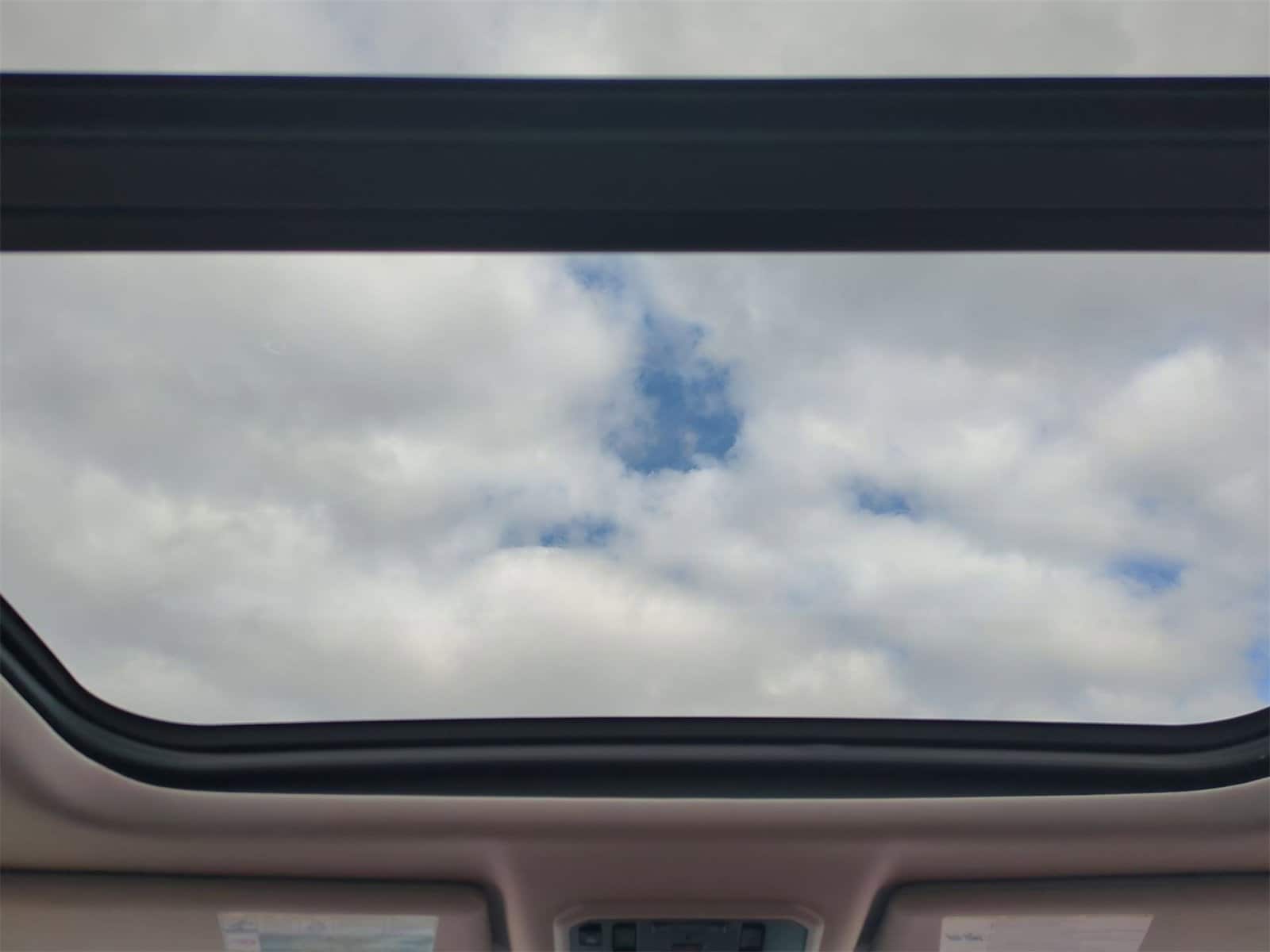 Thumbnail: 2022 Toyota Tundra - 22