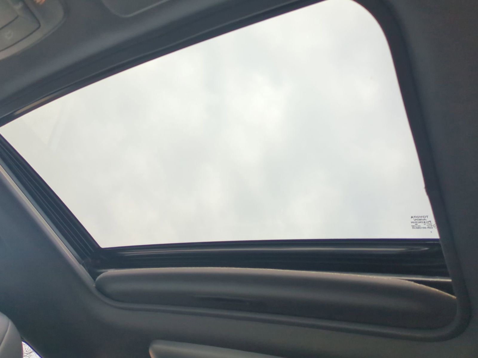 Thumbnail: 2023 Toyota Sienna - 19