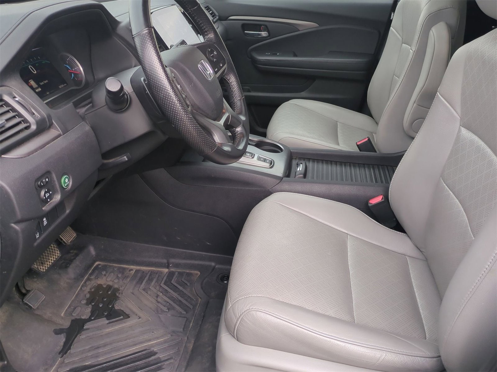 Thumbnail: 2019 Honda Passport - 16