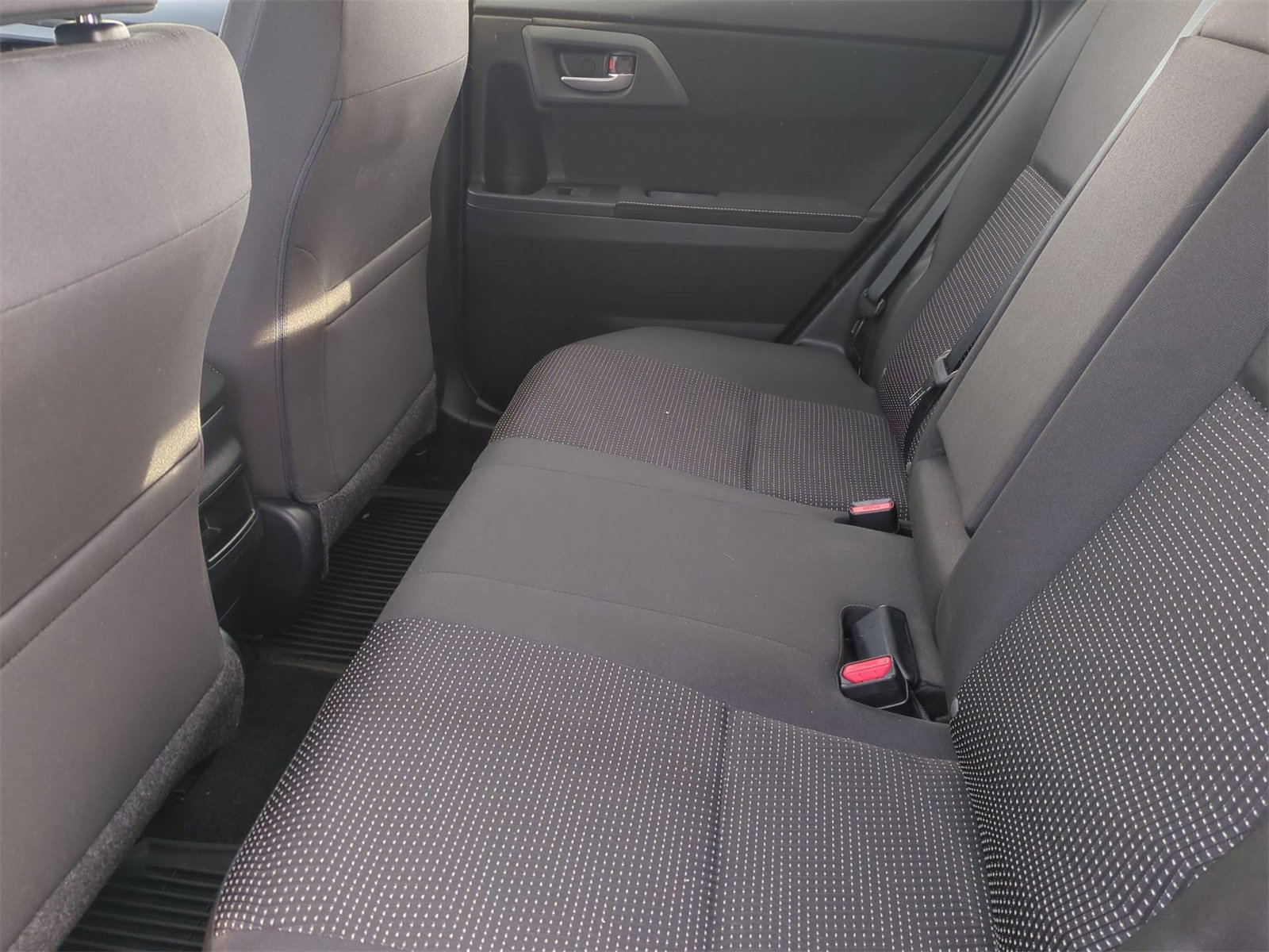 Thumbnail: 2018 Toyota Corolla iM - 19