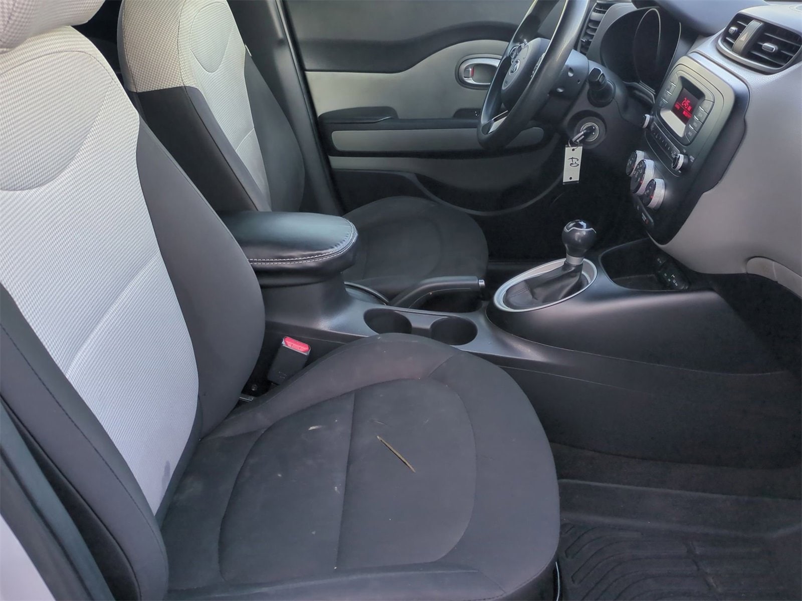 Thumbnail: 2016 Kia Soul - 21