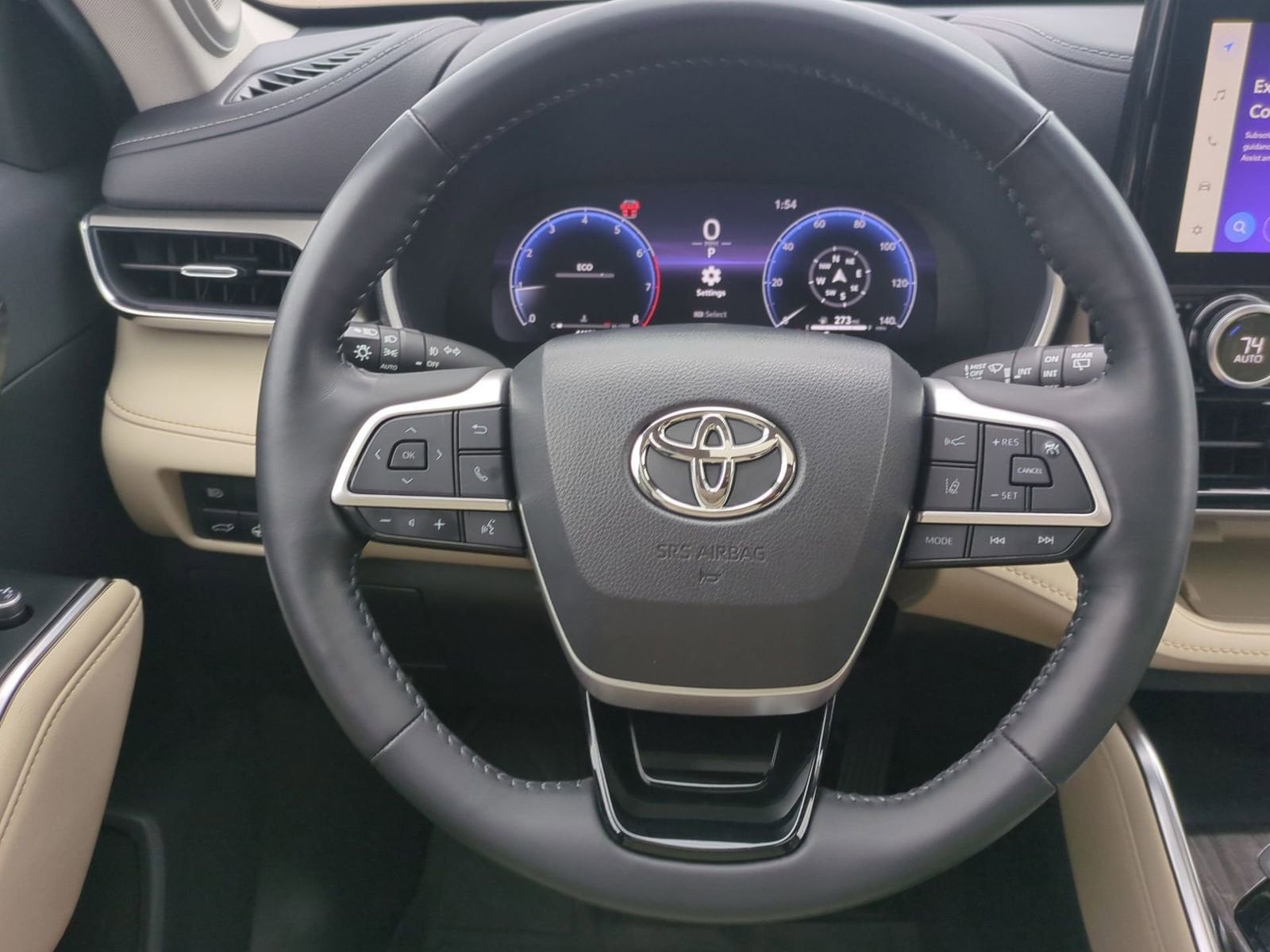 Thumbnail: 2023 Toyota Highlander - 24