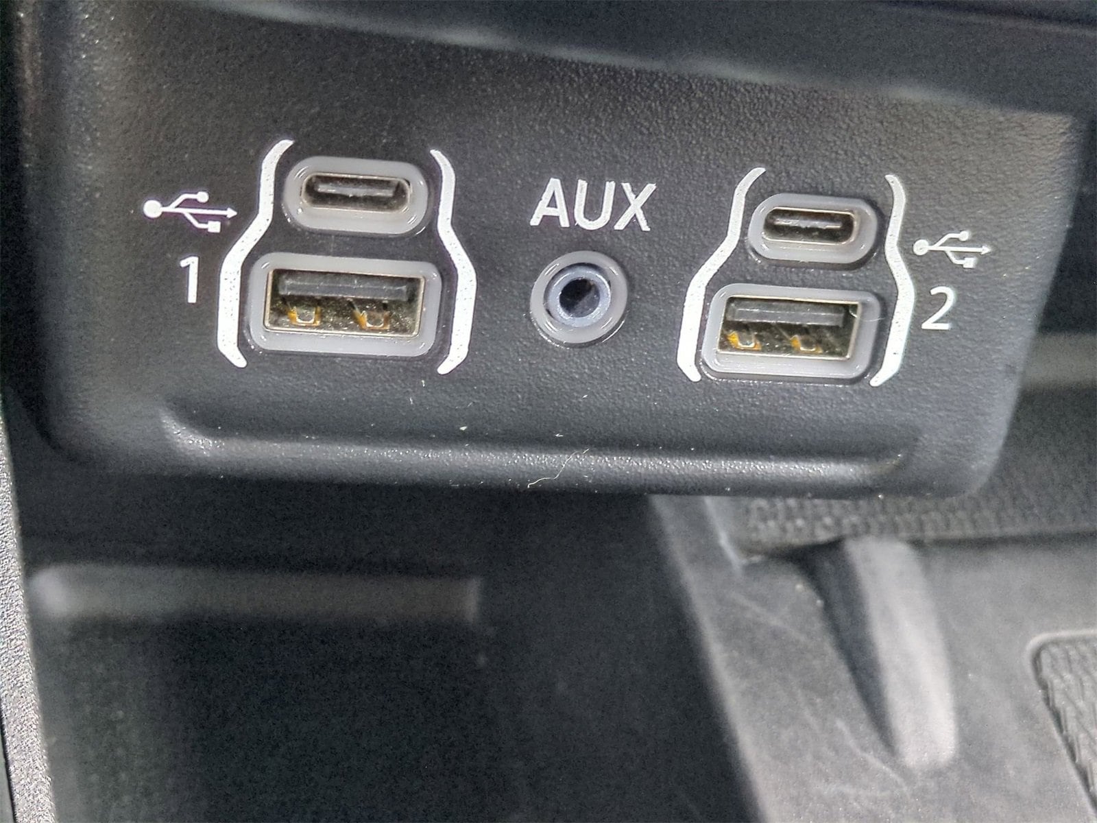 Thumbnail: 2023 Dodge Durango - 33