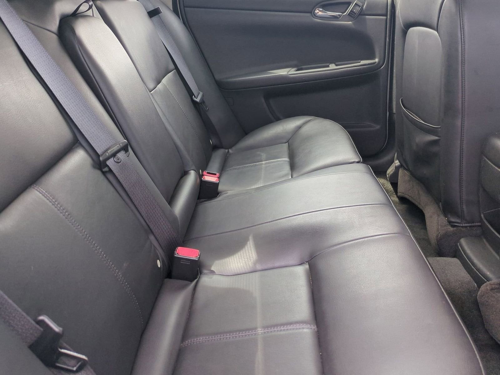 Thumbnail: 2011 Chevrolet Impala - 21