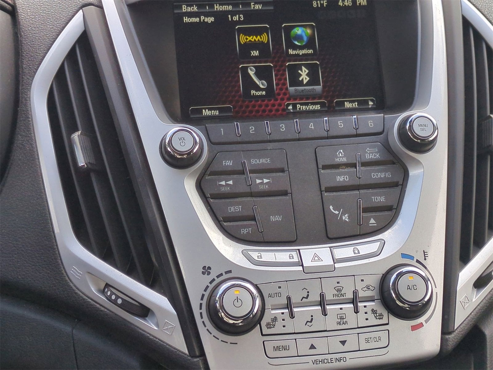 Thumbnail: 2015 GMC Terrain - 27