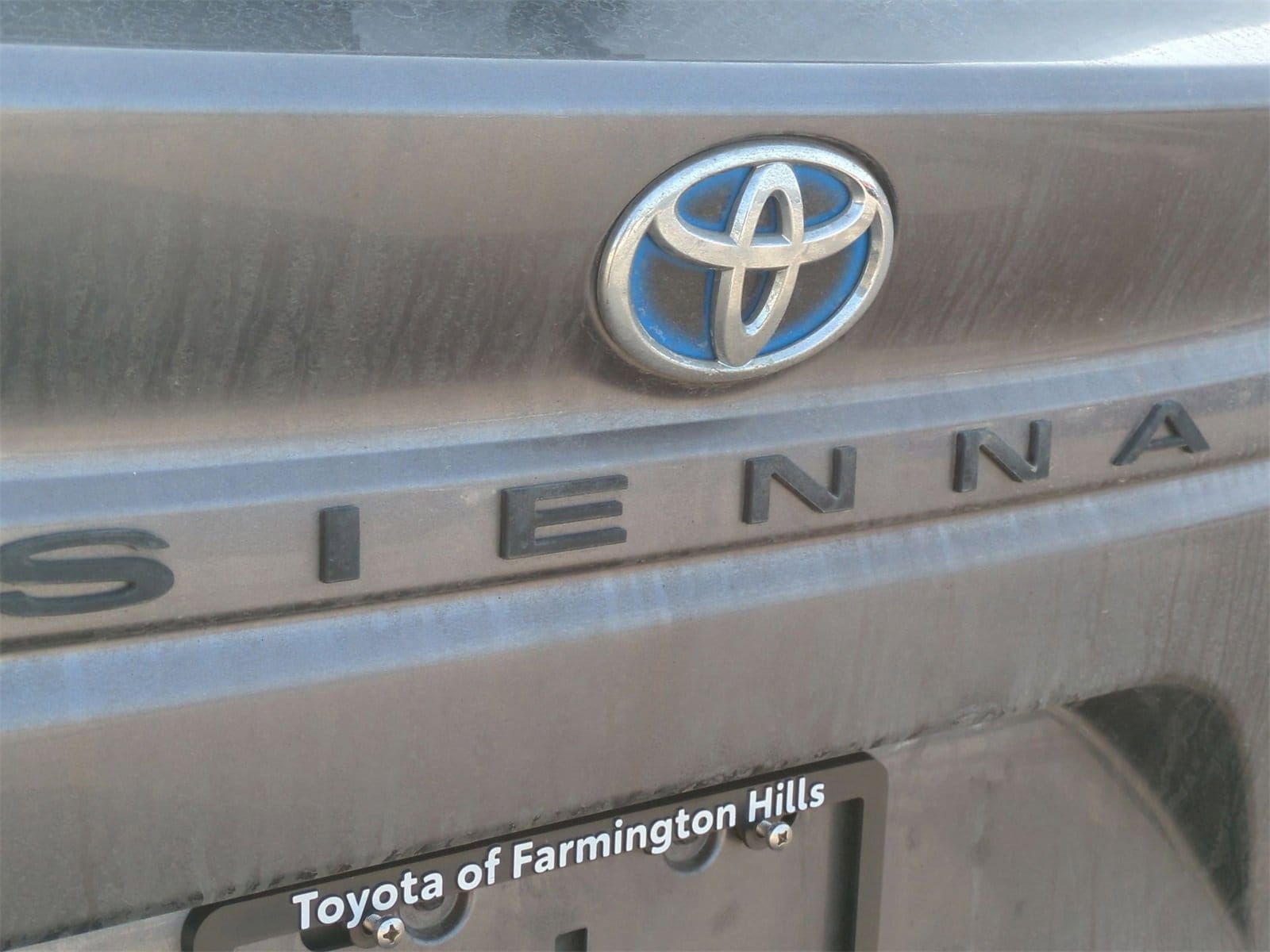 Thumbnail: 2021 Toyota Sienna - 13