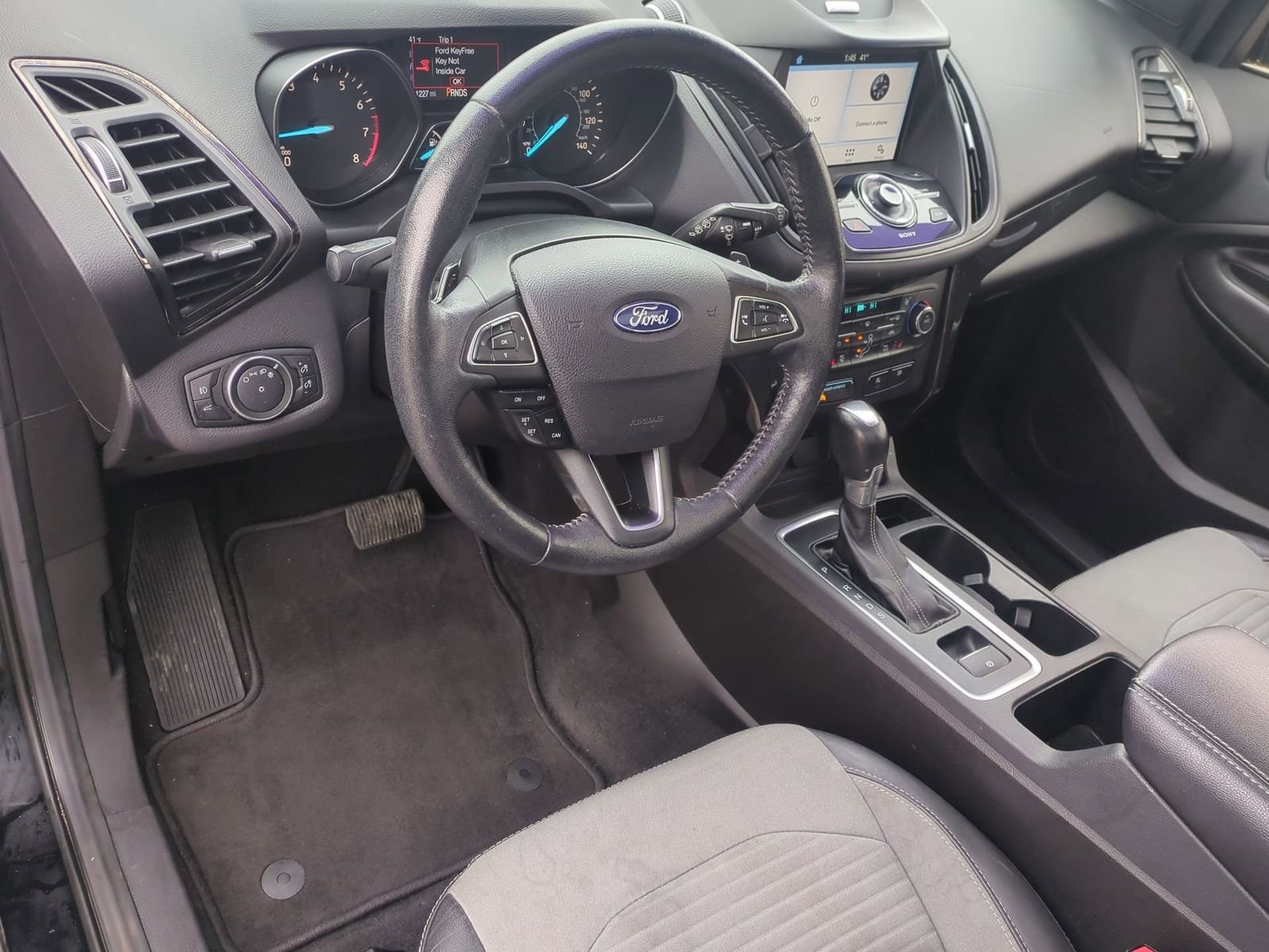 Thumbnail: 2017 Ford Escape - 10