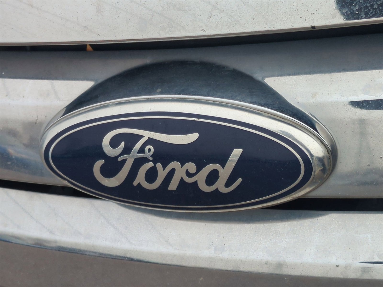 Thumbnail: 2010 Ford Fusion - 12