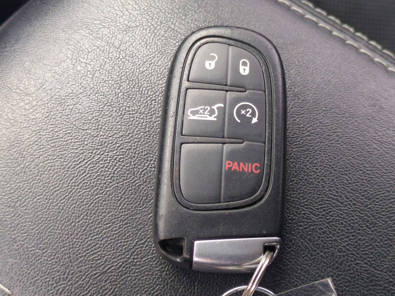 Thumbnail: 2019 Jeep Cherokee - 33