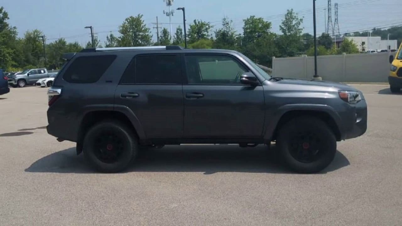 Thumbnail: 2022 Toyota 4Runner - 9