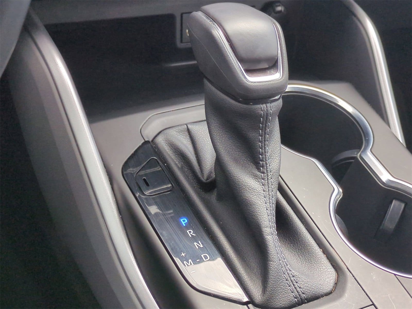 Thumbnail: 2022 Toyota Highlander - 32