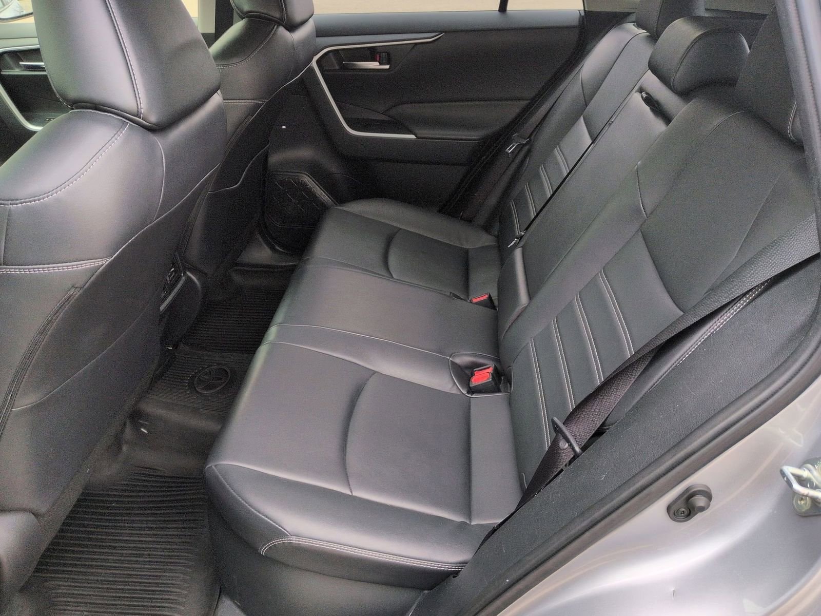 Thumbnail: 2023 Toyota RAV4 - 21