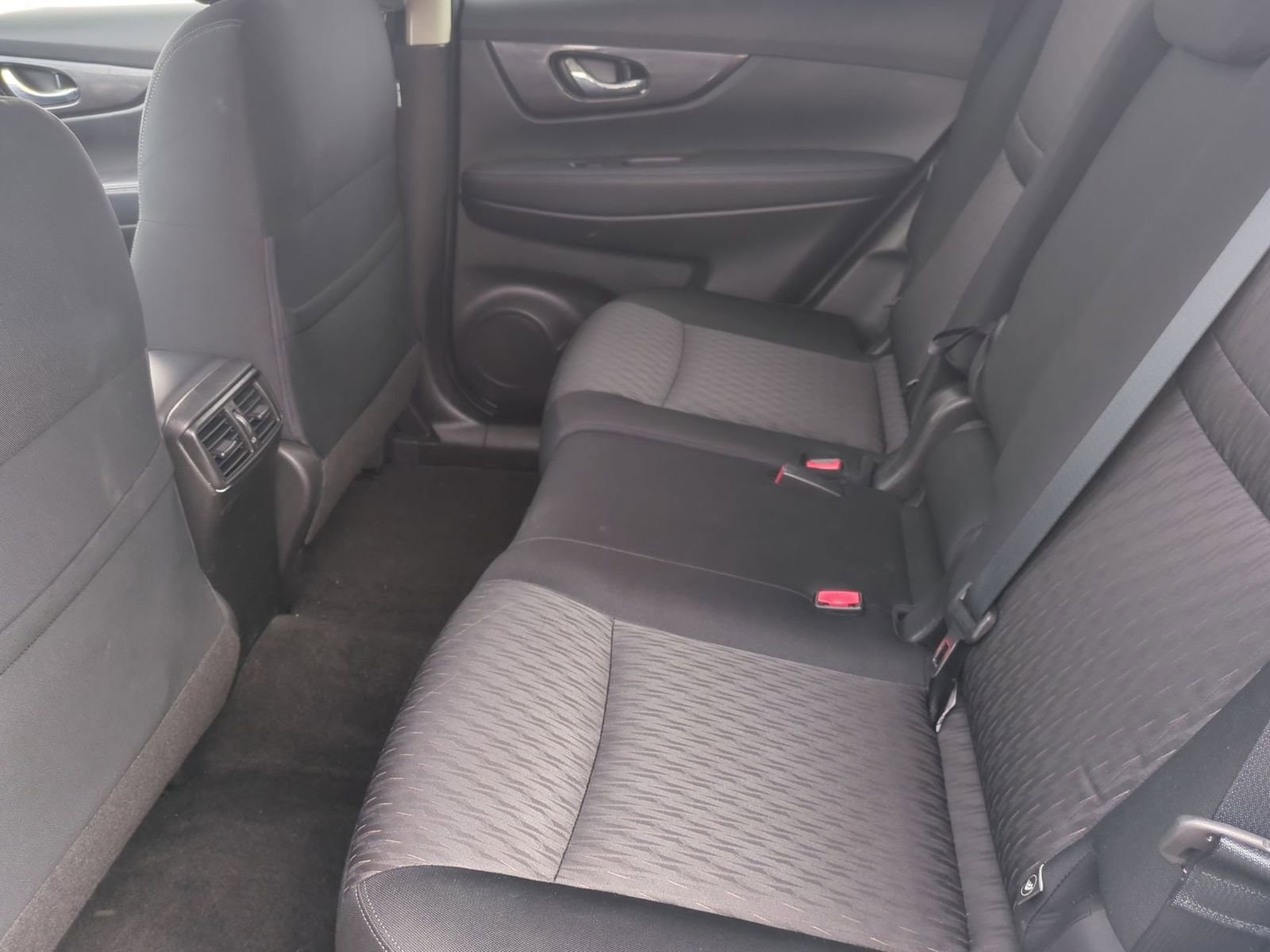 Thumbnail: 2018 Nissan Rogue - 19