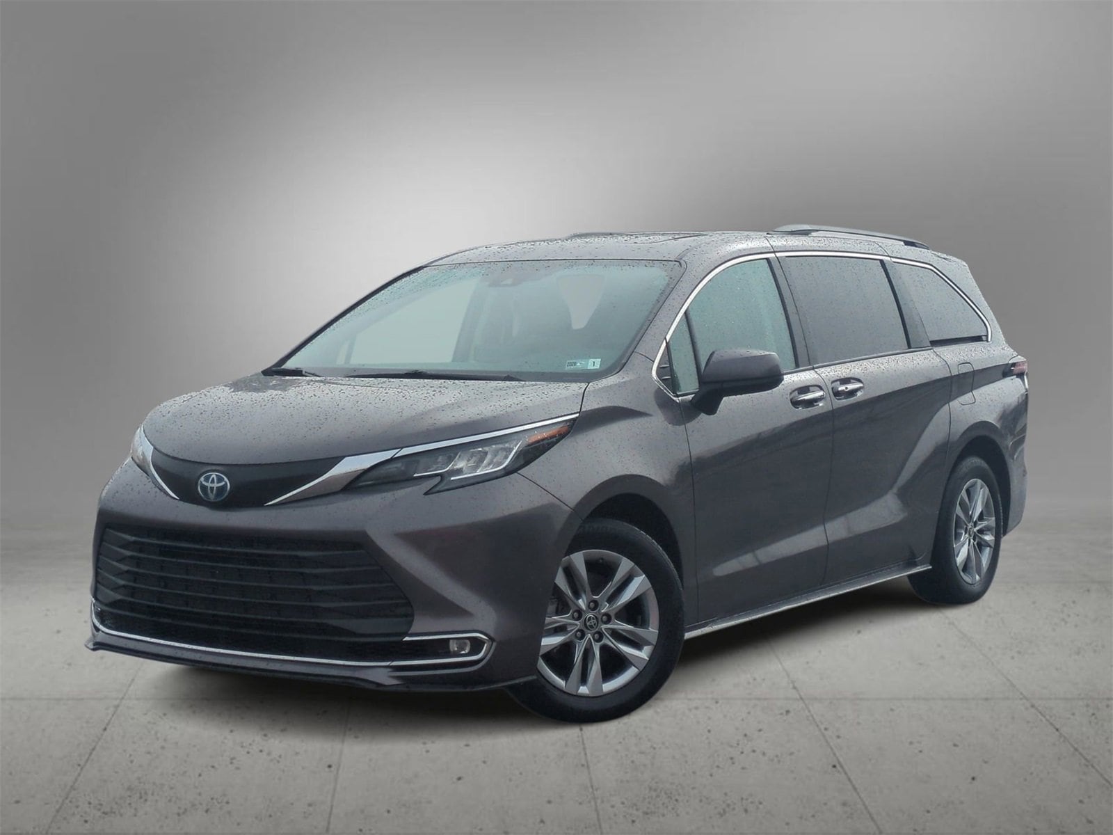 Thumbnail: 2022 Toyota Sienna - 1