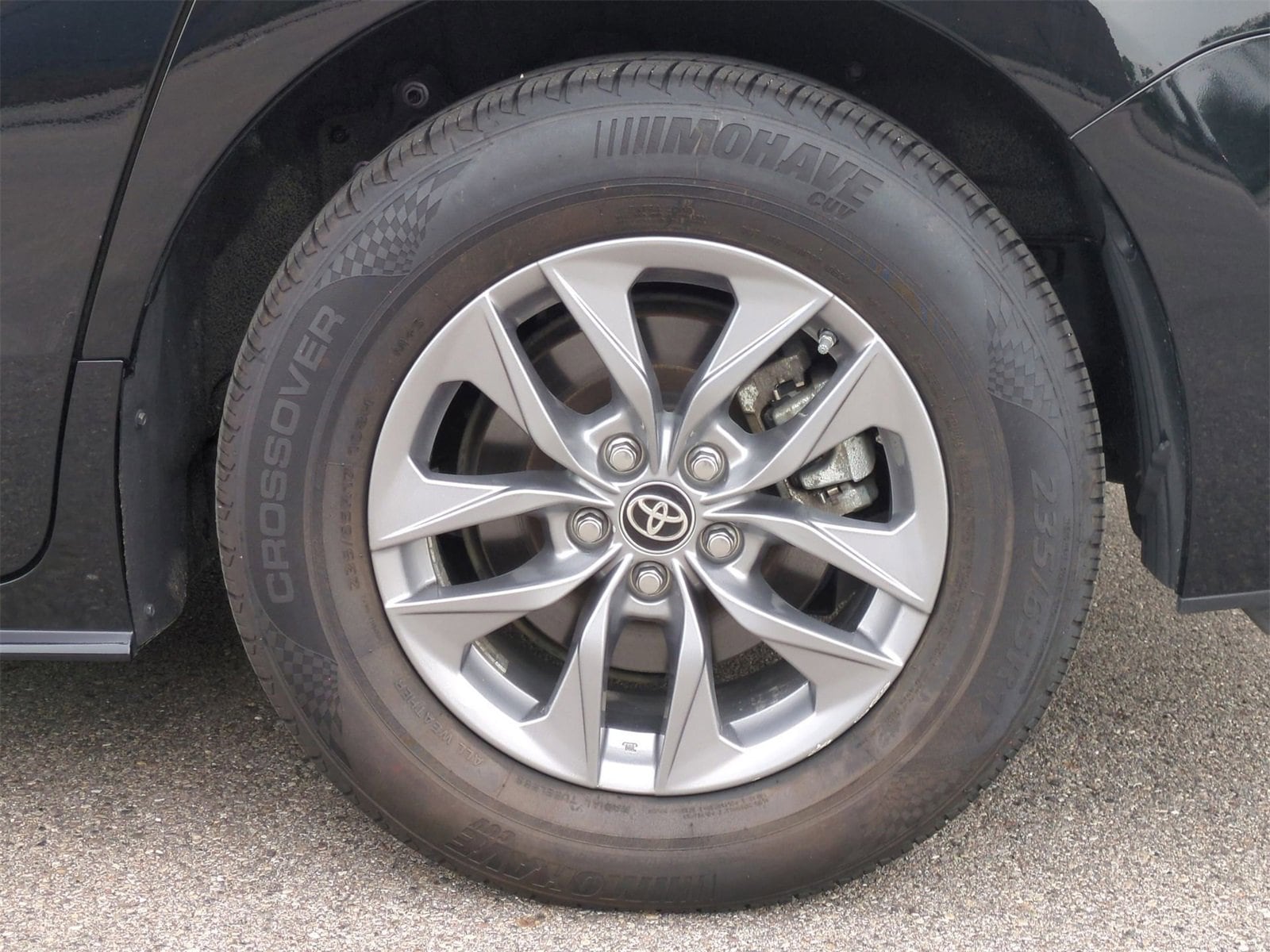 2023 Toyota Sienna XLE 14