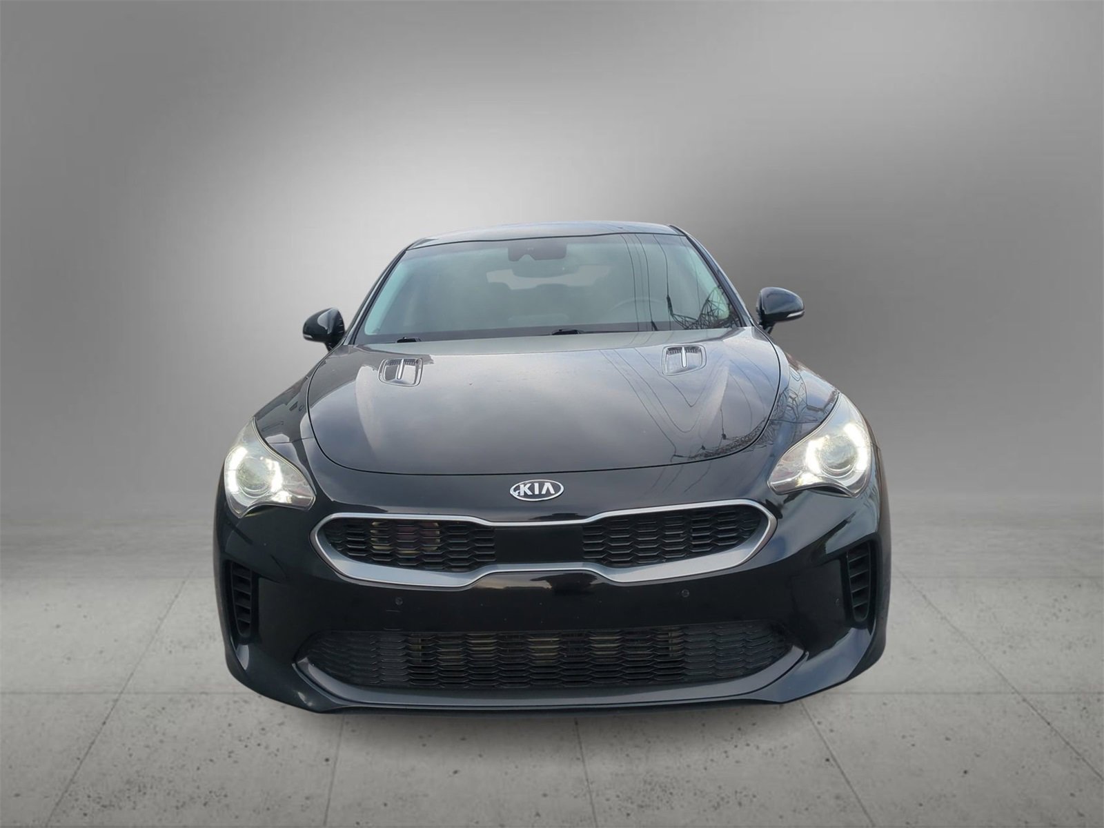 2018 Kia Stinger photo 3