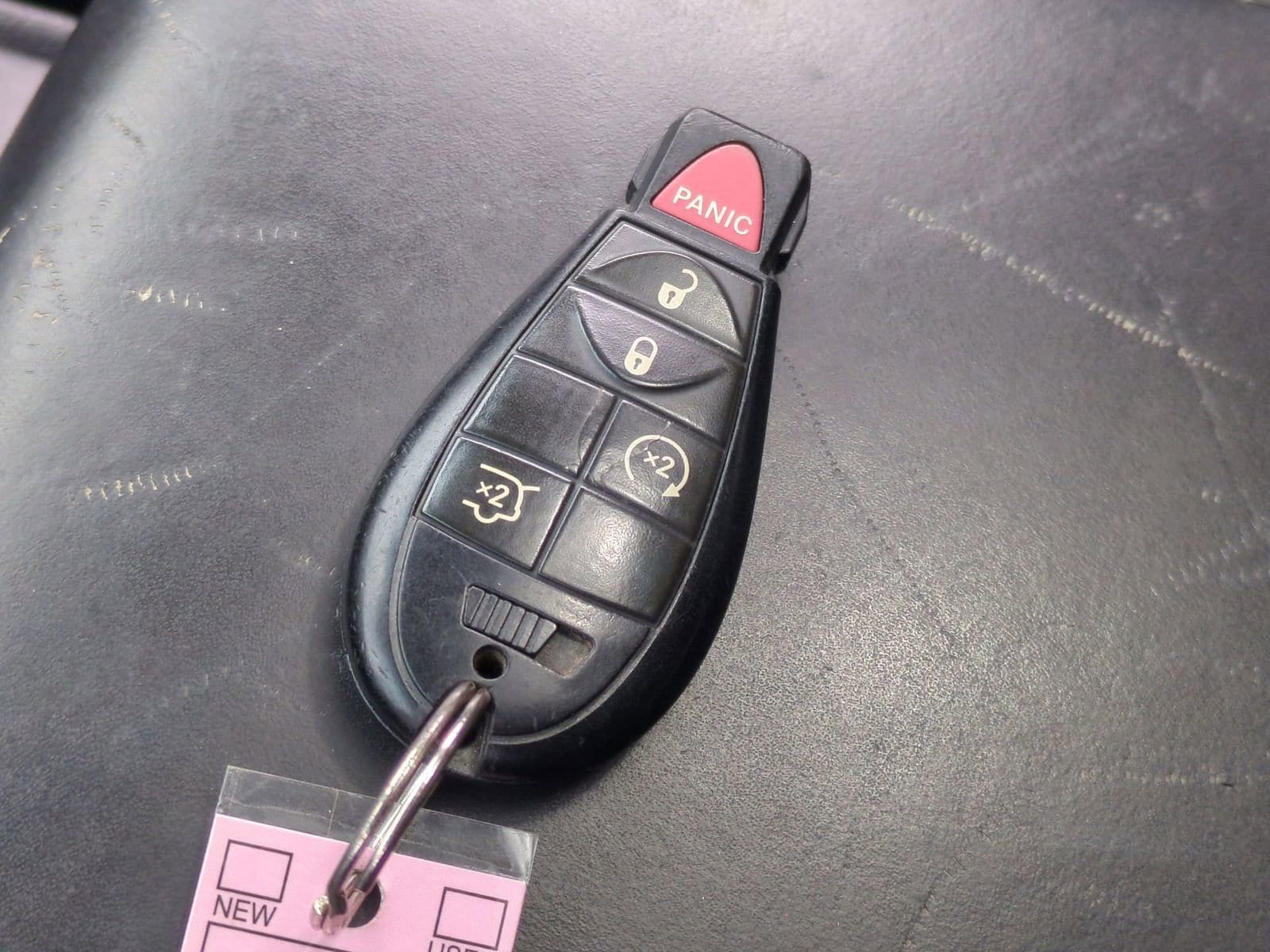 Thumbnail: 2010 Jeep Grand Cherokee - 37