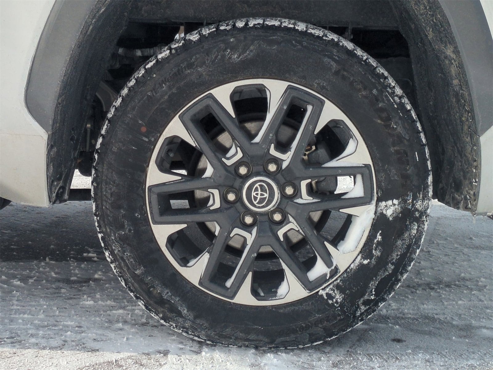 Thumbnail: 2023 Toyota Tundra - 14