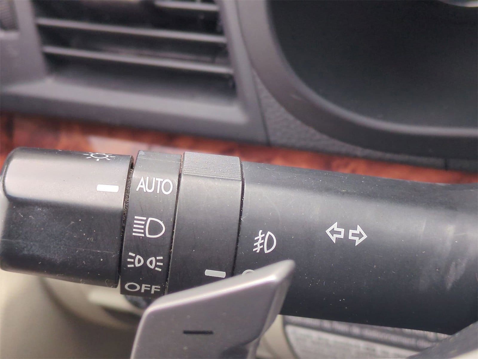 Thumbnail: 2012 Subaru Outback - 28