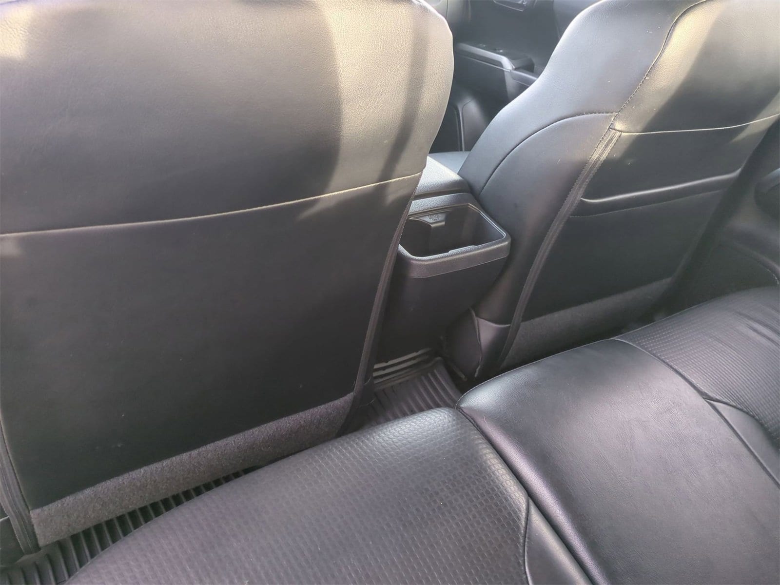 Thumbnail: 2020 Toyota Tacoma - 18