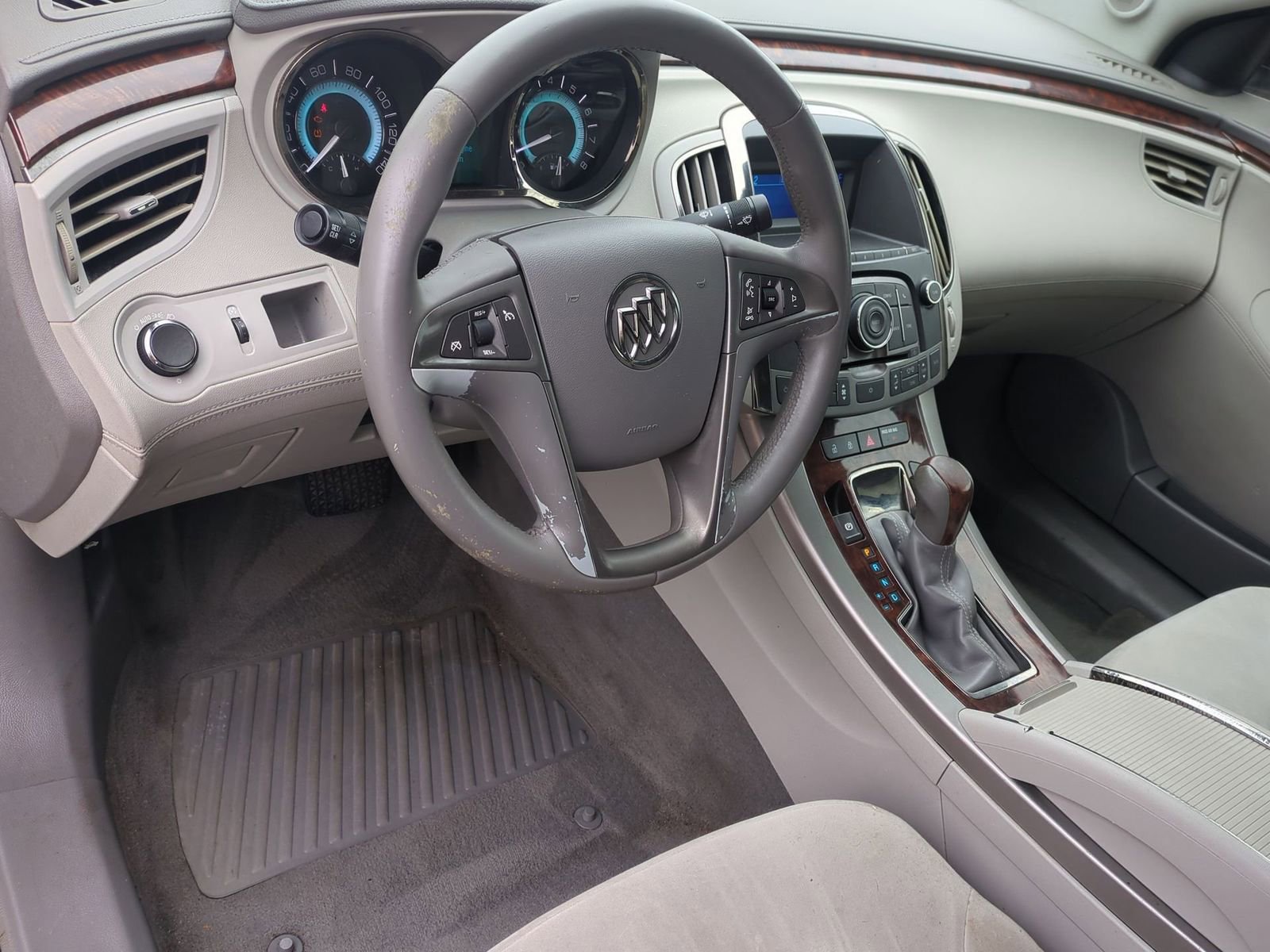 Thumbnail: 2010 Buick LaCrosse - 10