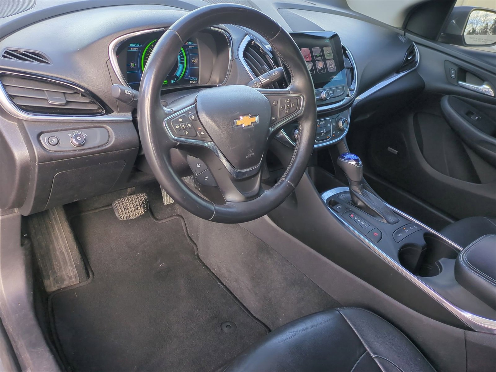 Thumbnail: 2017 Chevrolet Volt - 10