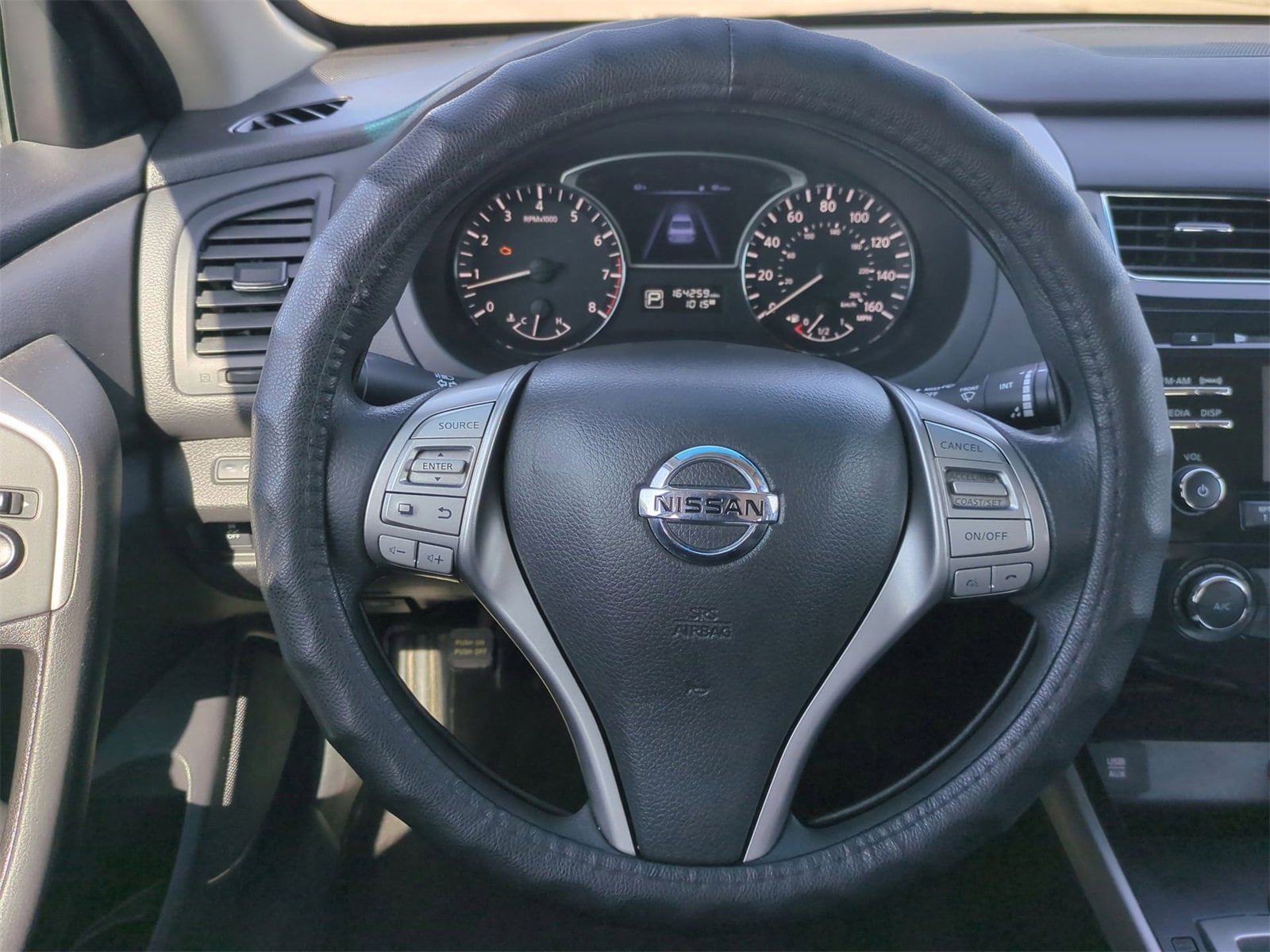 Thumbnail: 2015 Nissan Altima - 22