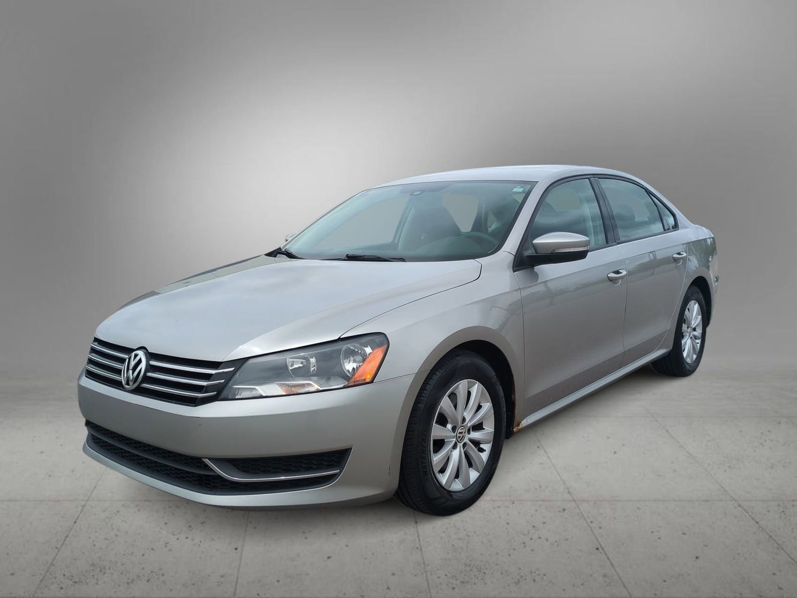 Thumbnail: 2013 Volkswagen Passat - 4