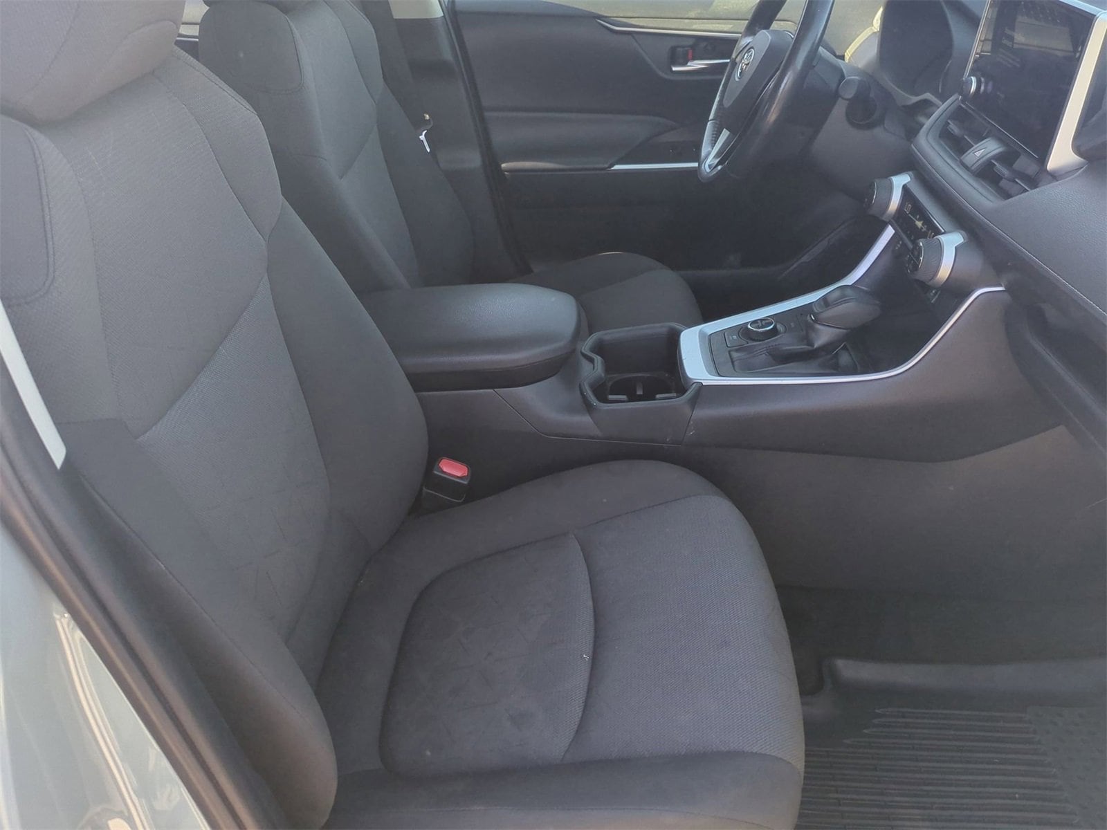 Thumbnail: 2023 Toyota RAV4 - 23