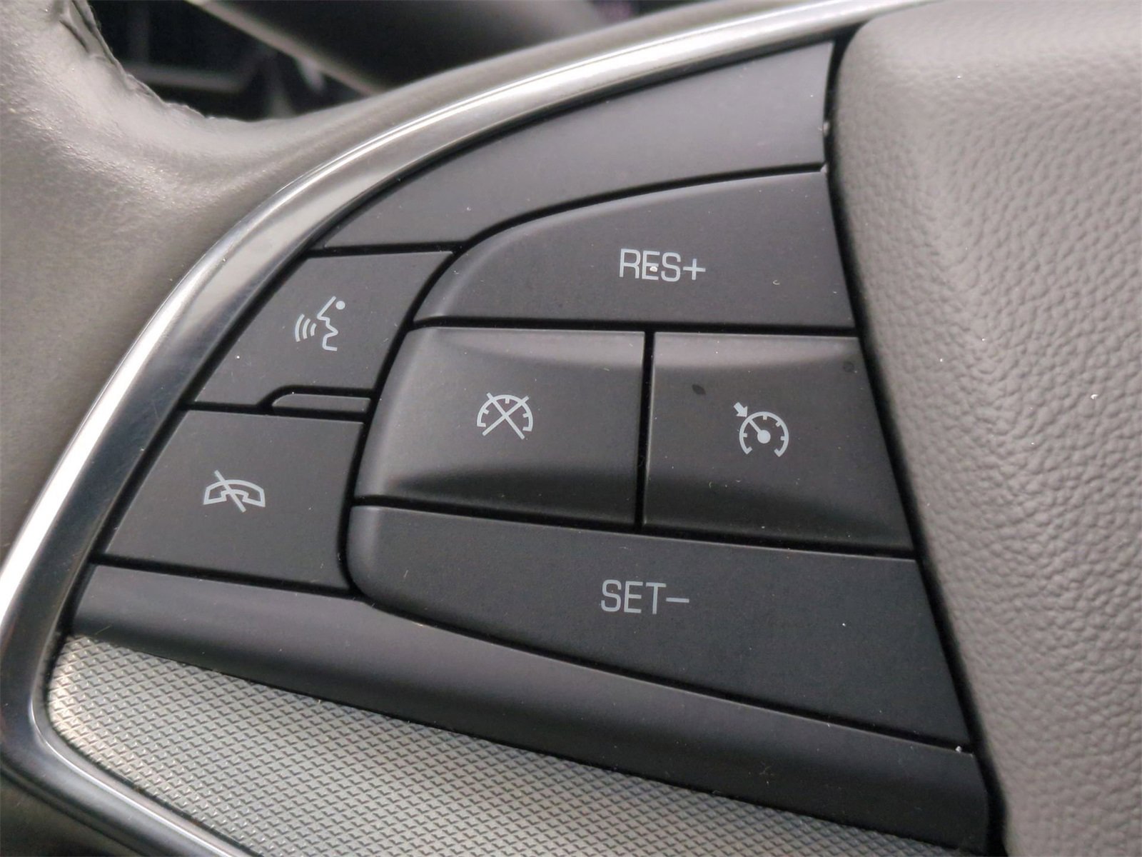 Thumbnail: 2022 Cadillac XT5 - 25