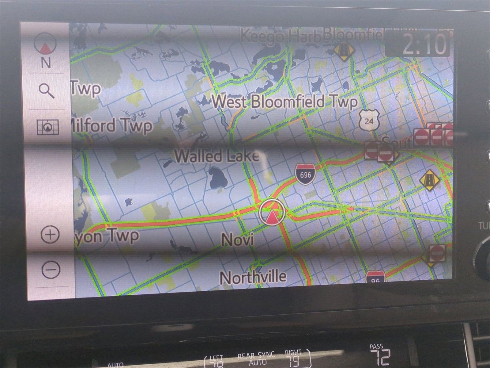 Thumbnail: 2022 Toyota Sienna - 31