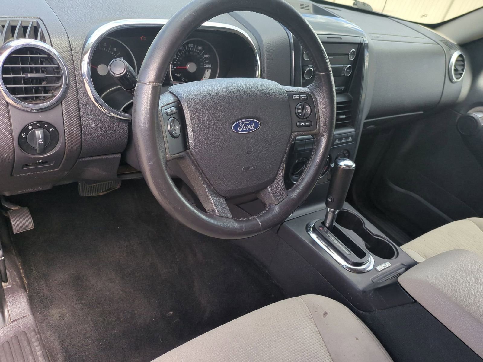 Thumbnail: 2008 Ford Explorer - 10
