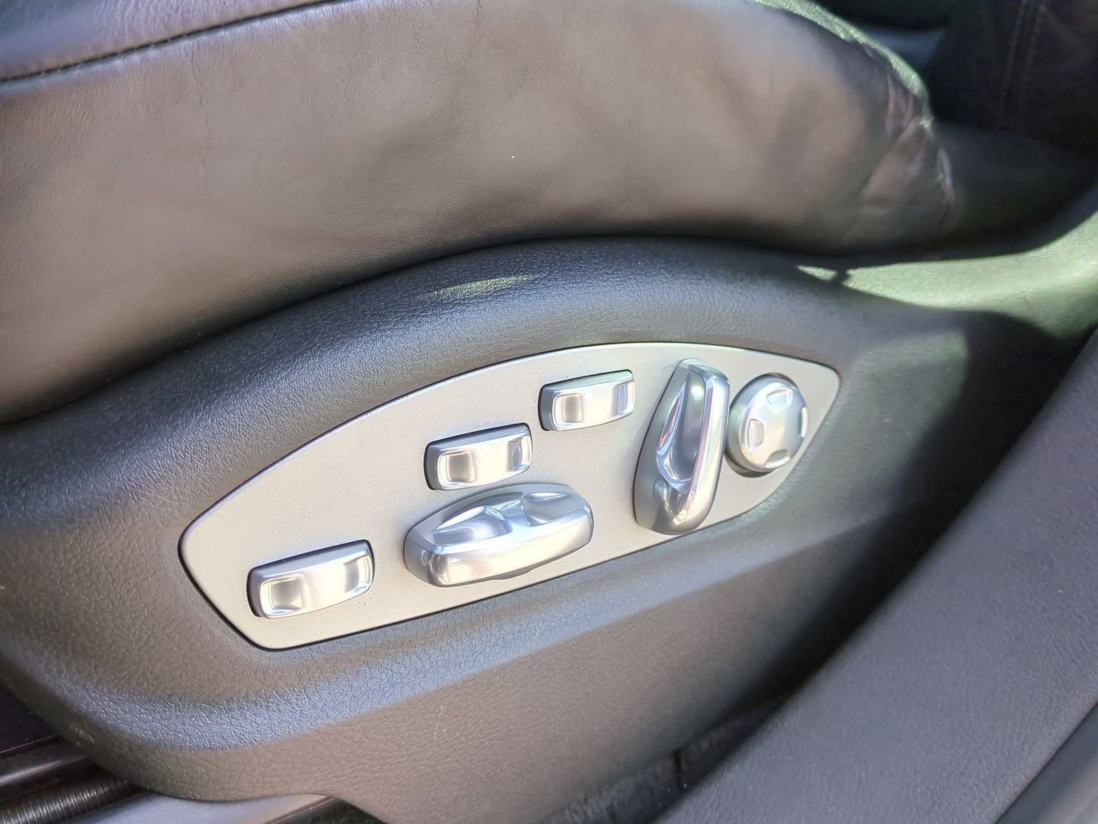 Thumbnail: 2014 Porsche Cayenne - 17