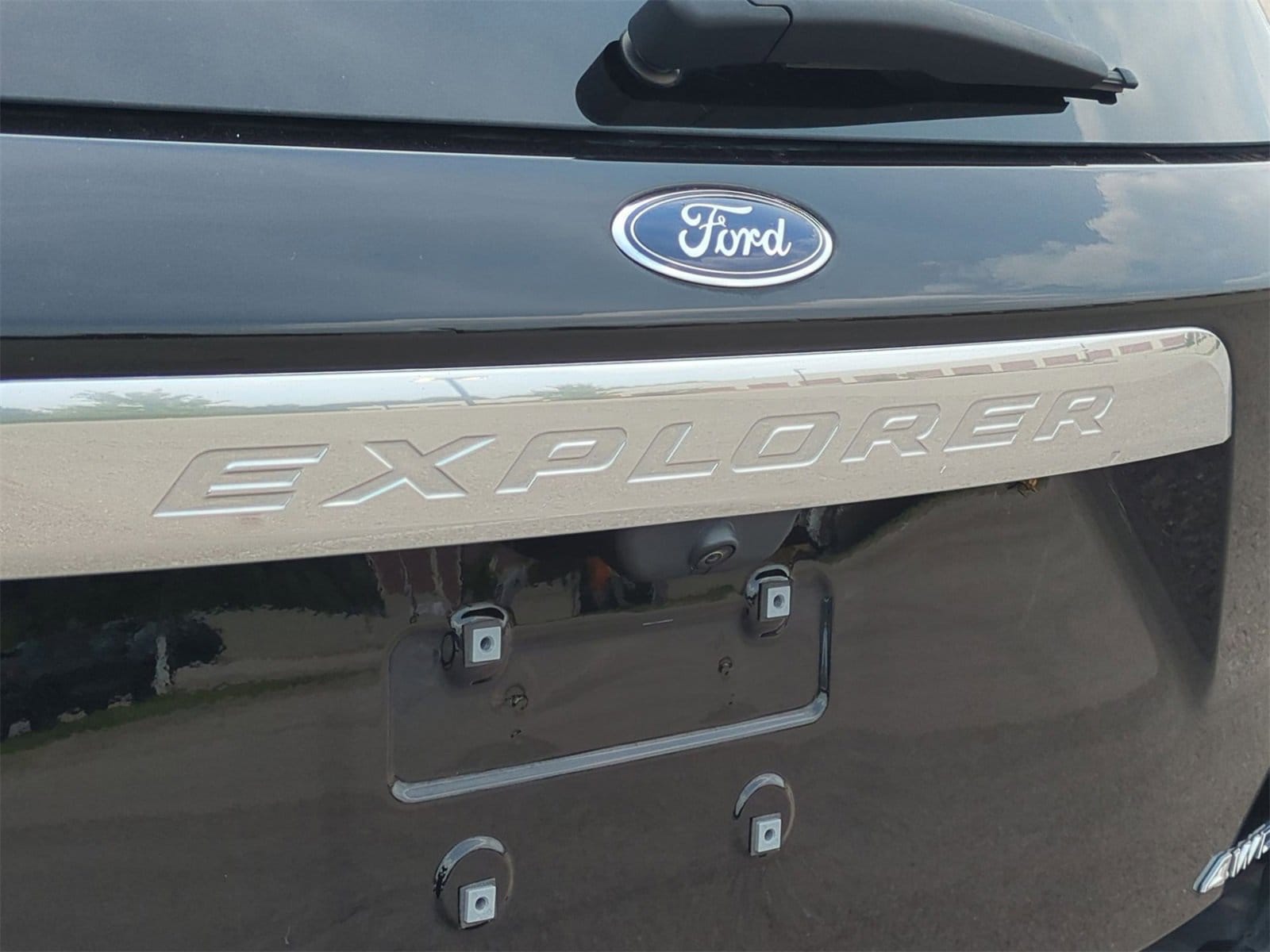 Thumbnail: 2023 Ford Explorer - 13