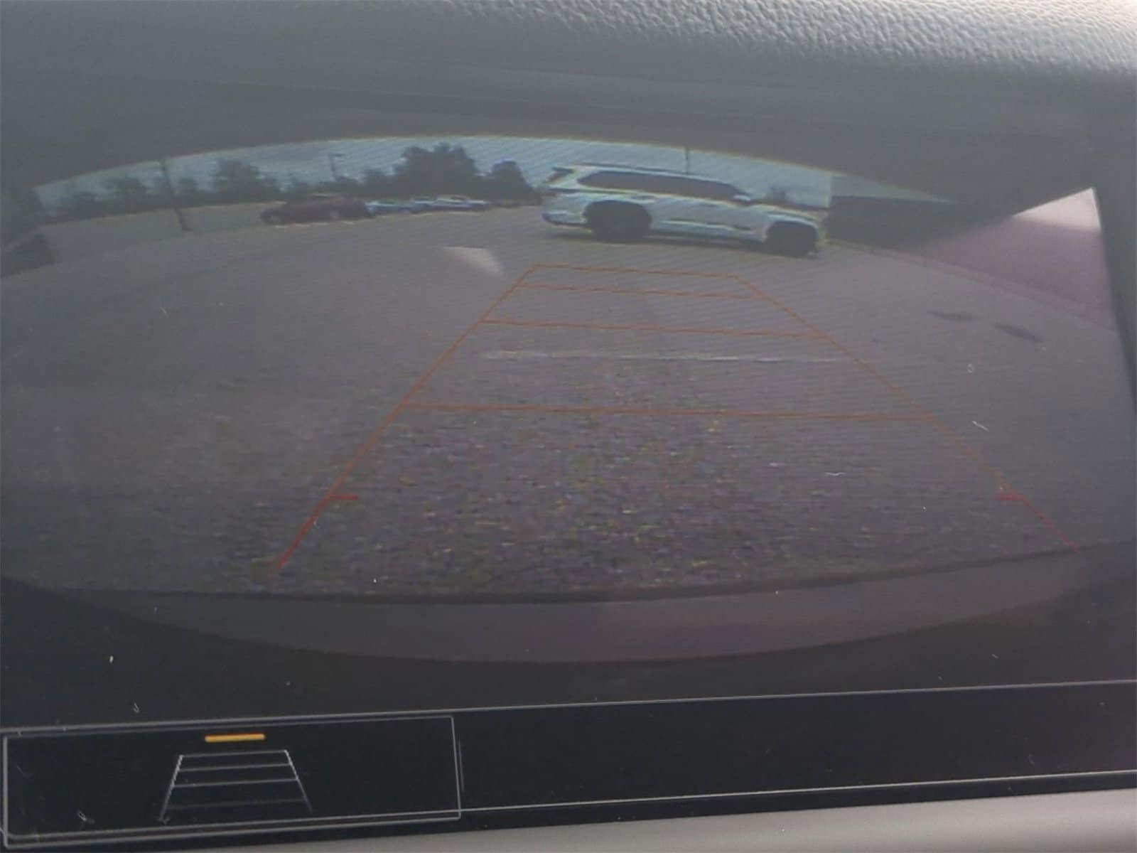 Thumbnail: 2019 Chevrolet Cruze - 28