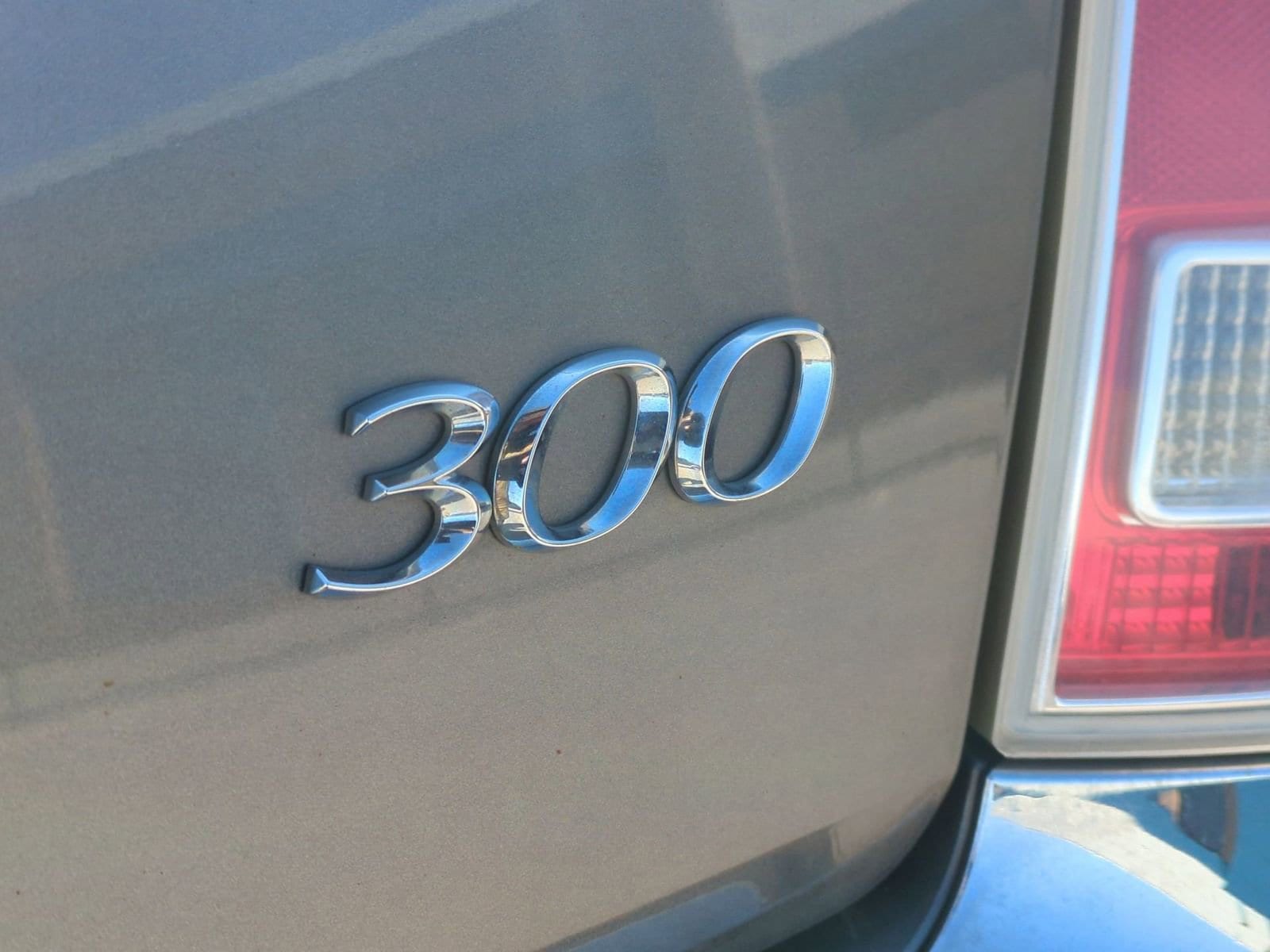 Thumbnail: 2012 Chrysler 300 - 13