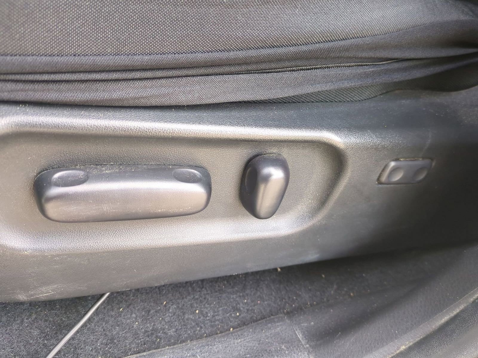 Thumbnail: 2022 Toyota Tacoma - 17