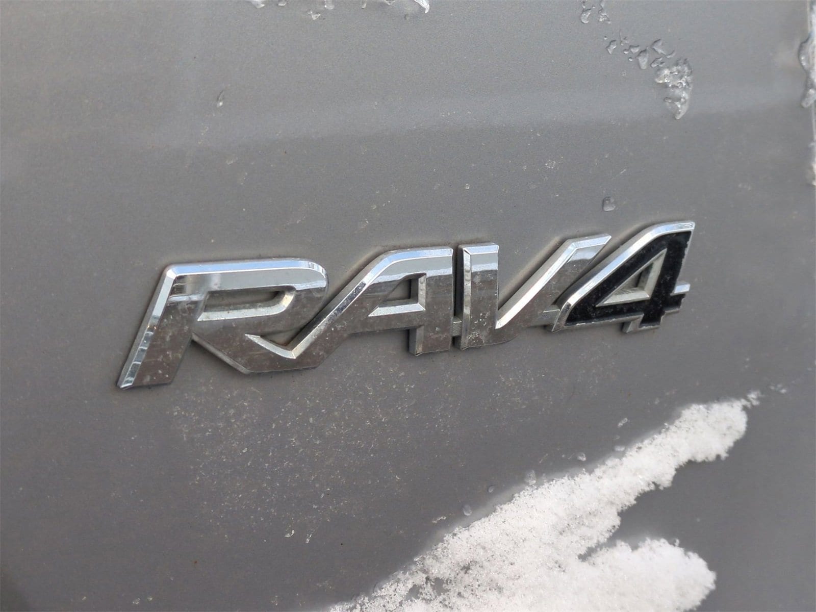 Thumbnail: 2017 Toyota RAV4 - 13