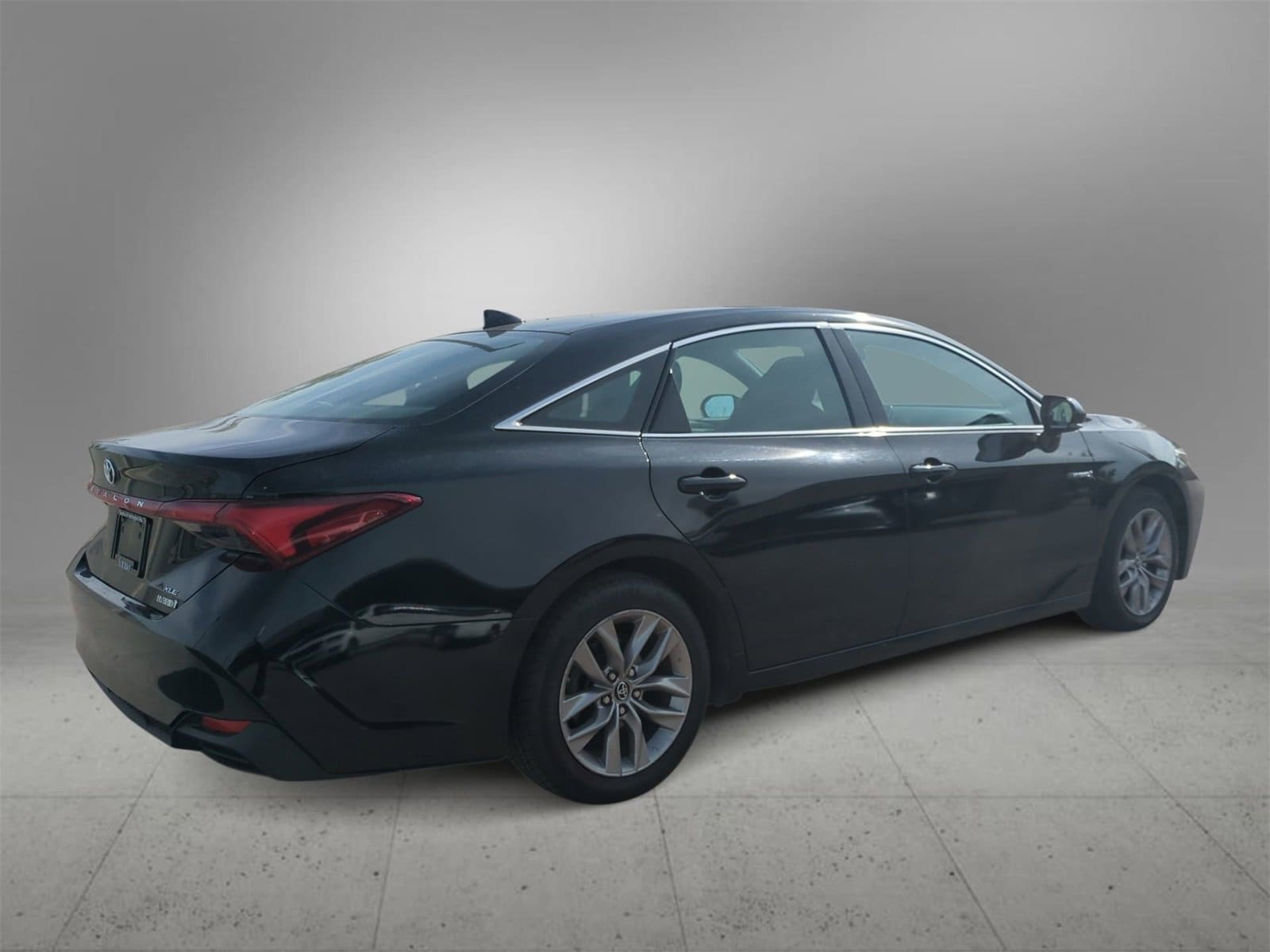 Thumbnail: 2019 Toyota Avalon - 8